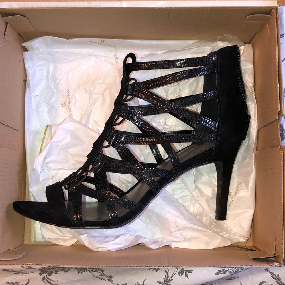 super adorable worthington crossover heels!!!!